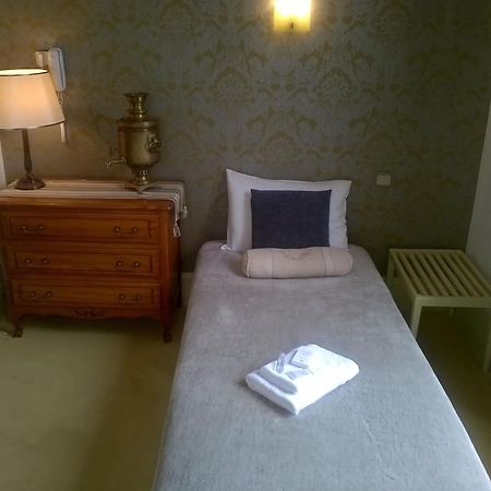 Hotel California Vichy Room photo