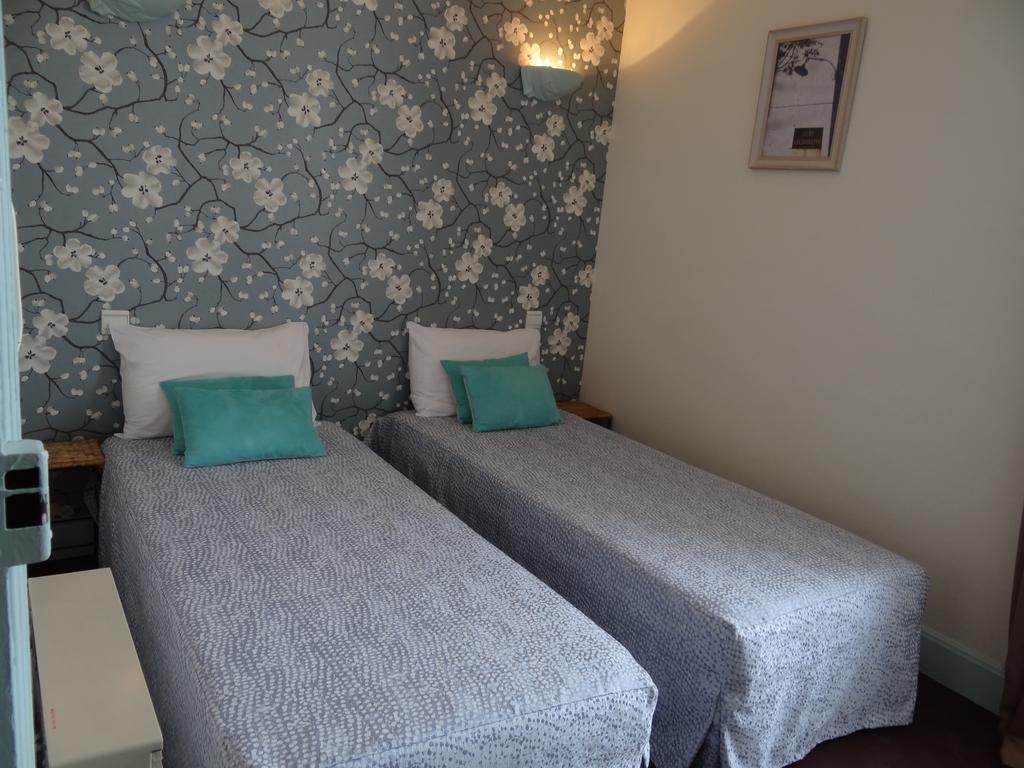 Hotel California Vichy Room photo