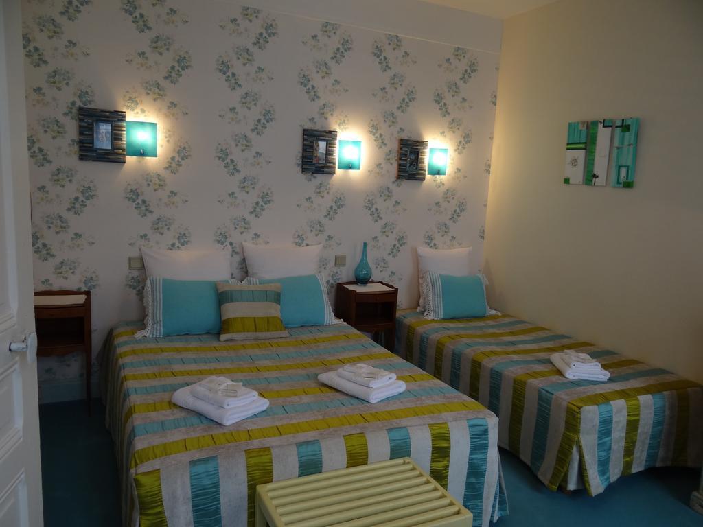 Hotel California Vichy Room photo